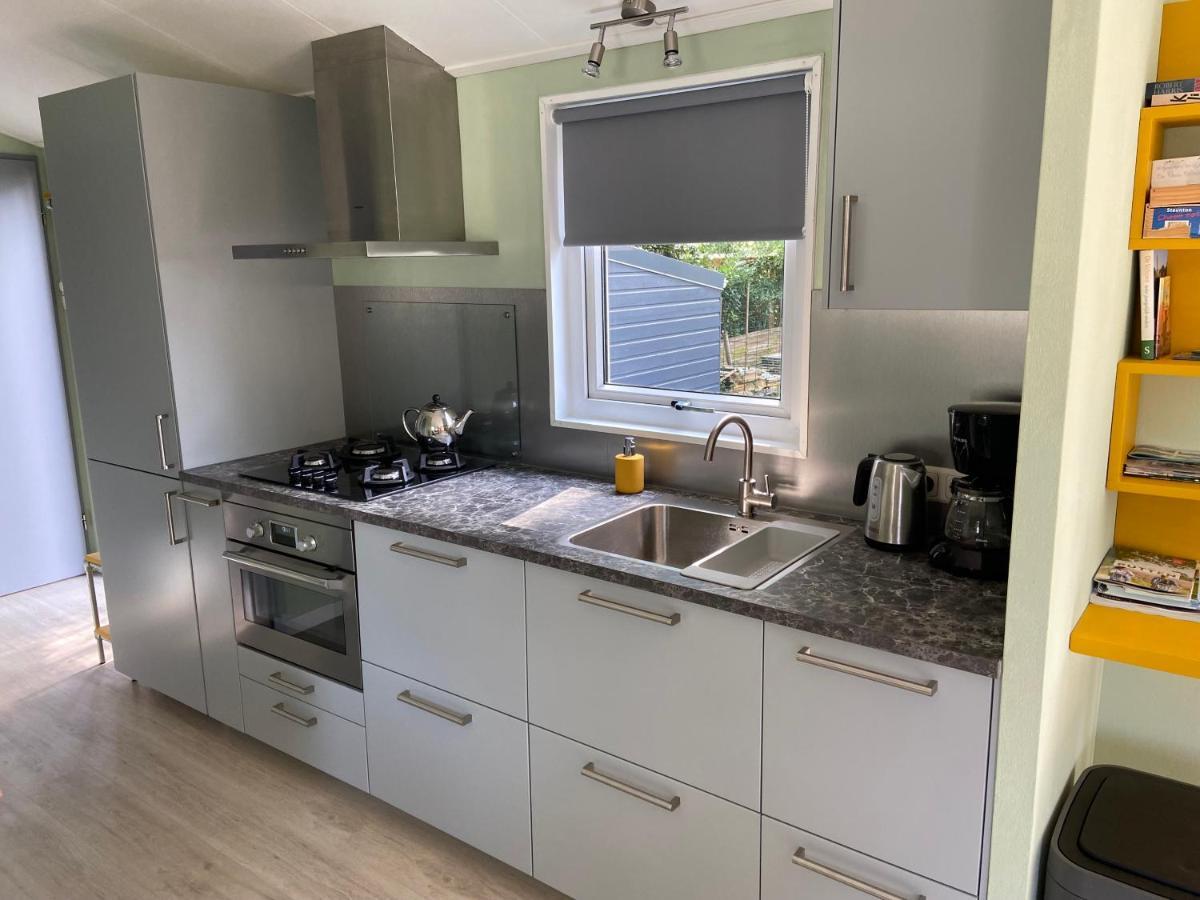 Ruim En Modern Chalet In De Veluwse Bossen Путен Екстериор снимка