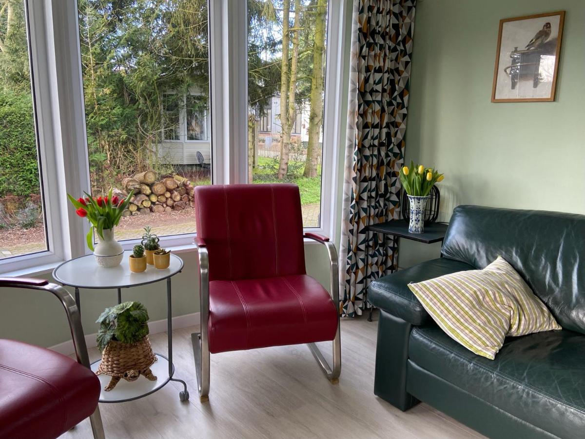 Ruim En Modern Chalet In De Veluwse Bossen Путен Екстериор снимка